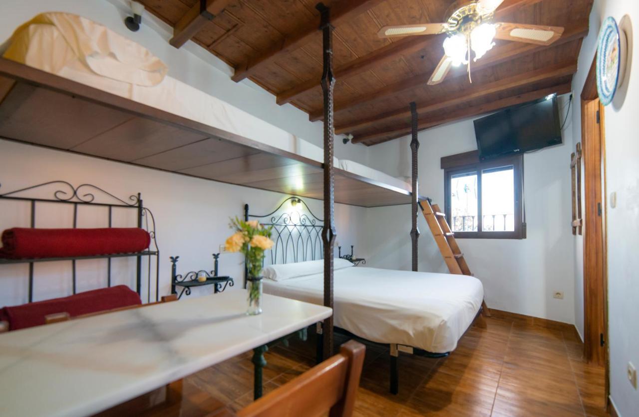 גרנדה Apartamentos La Miga מראה חיצוני תמונה