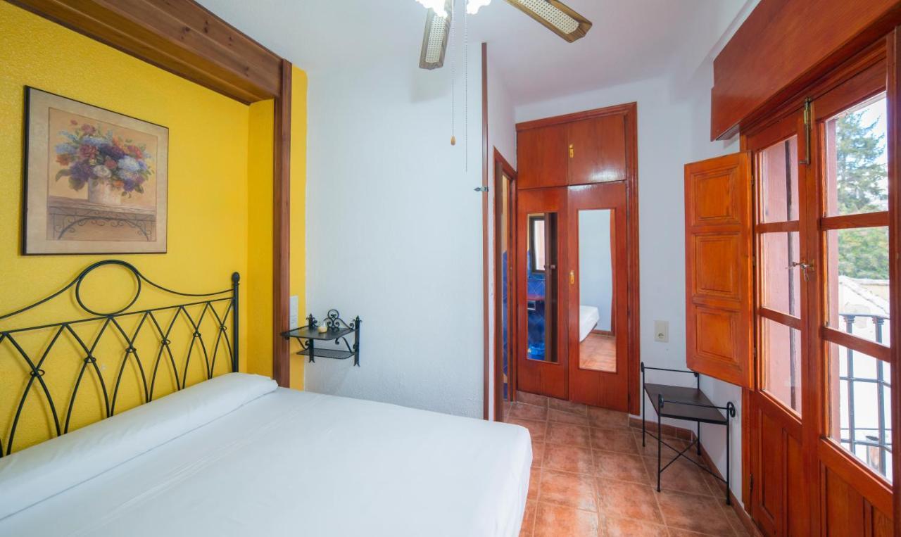 גרנדה Apartamentos La Miga מראה חיצוני תמונה